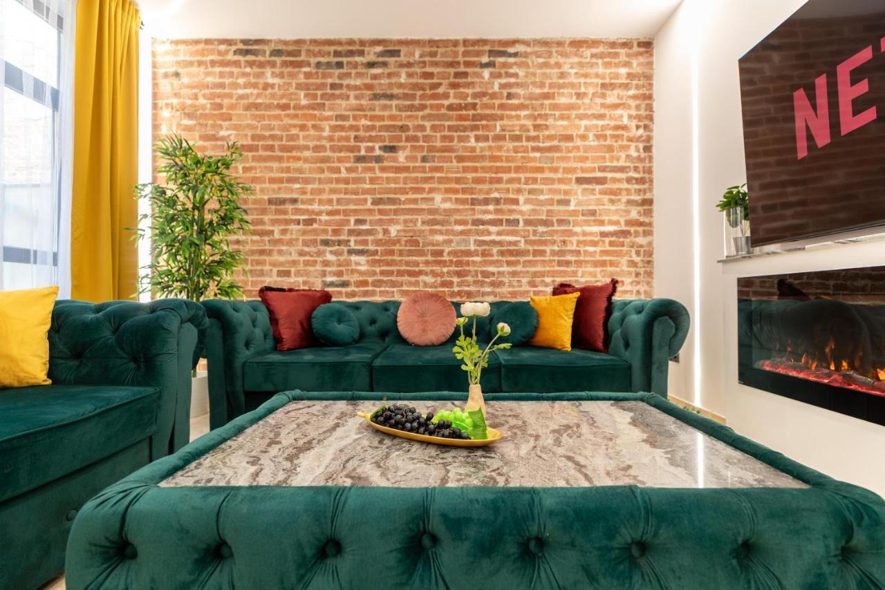 Luxury Living: Smart 2Br Apartment At Unirii Square Bucharest Luaran gambar