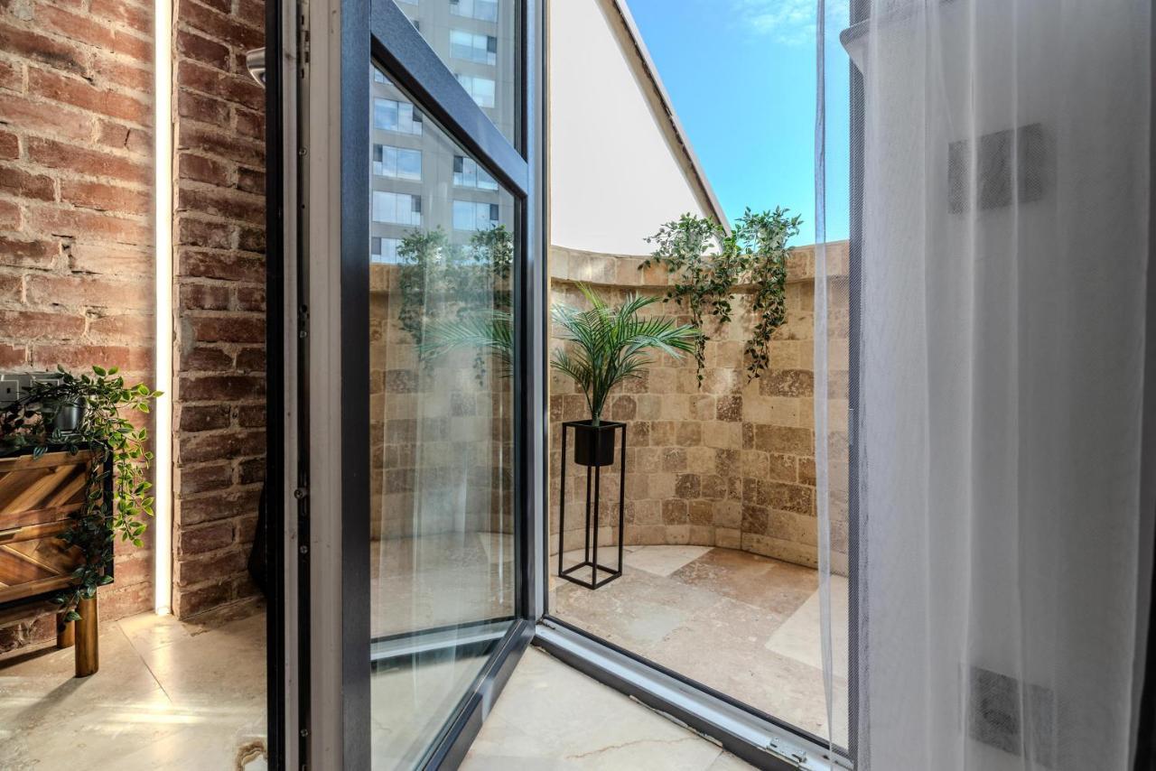 Luxury Living: Smart 2Br Apartment At Unirii Square Bucharest Luaran gambar